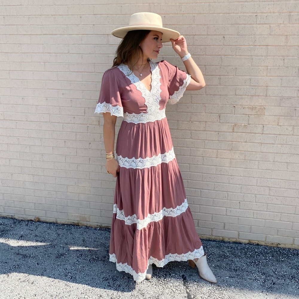 Wishlist Mauve Maxi Dress with White Lace Trim